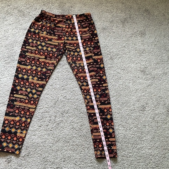 No Boundaries Orange Bohemian Aztec Print Leggings | Size JRS Large 11-13 - Picture 5 of 8